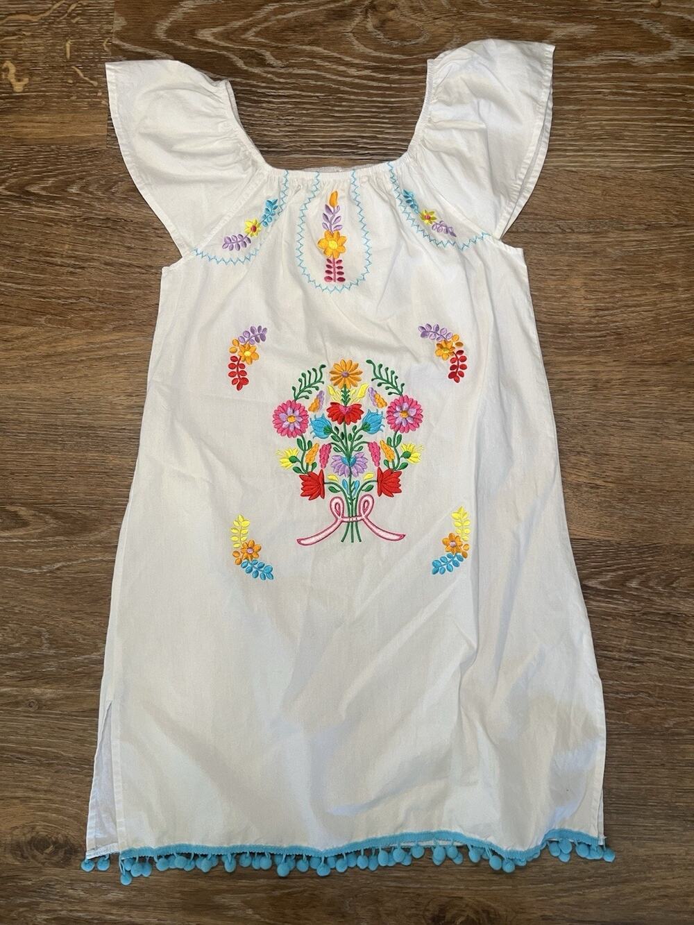 Girls Embroidered Dress Size 8 White Boho Mexican Folk Pom Trim Flutter Sleeve